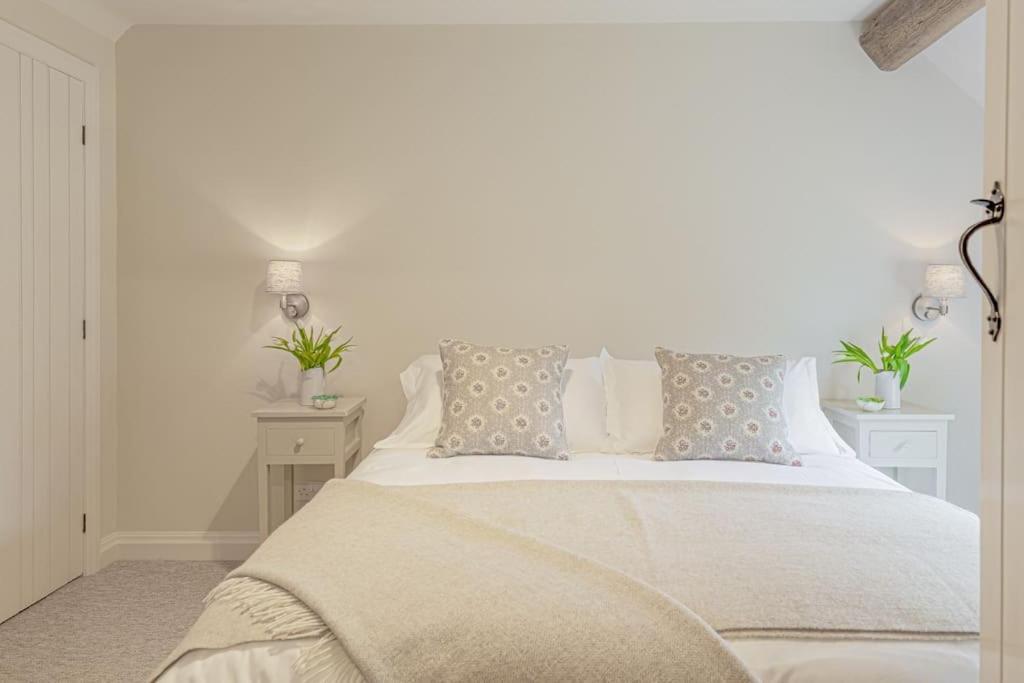 East Barn Cottage - Refurbished Barn Conversion! Weston Subedge Exterior photo